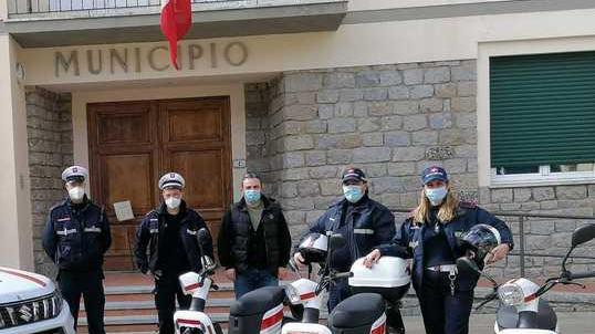 Tre scooter elettrici per la polizia municipale