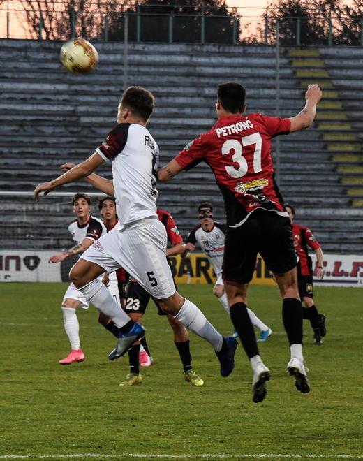 Pontedera, per riprendere la corsa serve ritrovare la solidità difensiva 