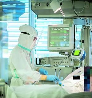 Altre tre vittime del virus in provincia di Pistoia ospedali sempre al limite