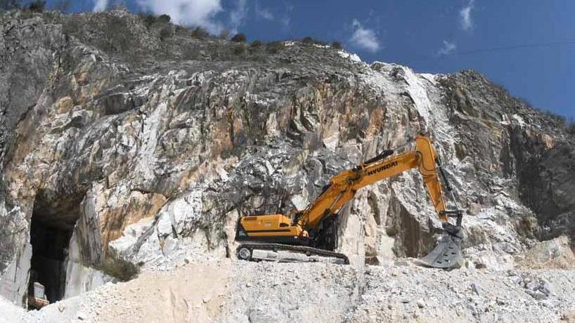 Carrara, l'inchiesta del marmo. Trenta gli indagati, ecco tutti i nomi