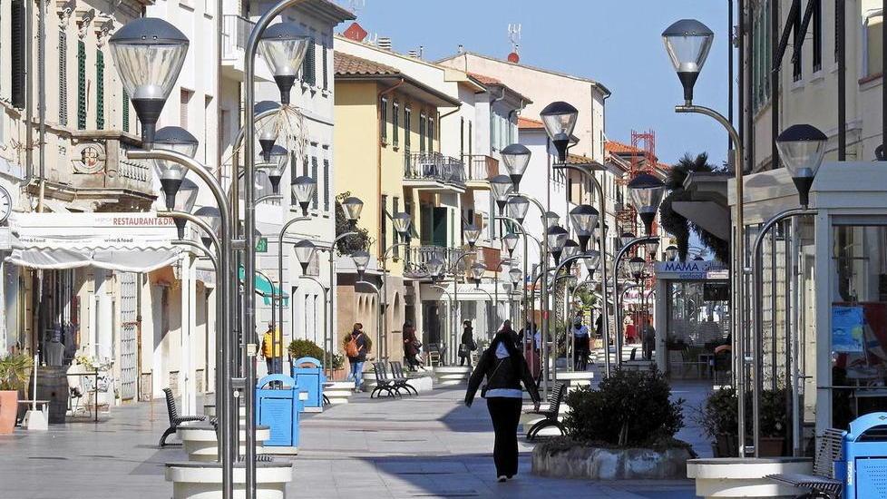 La comunità scossa e colta di sorpresa spera nel “lieto fine”