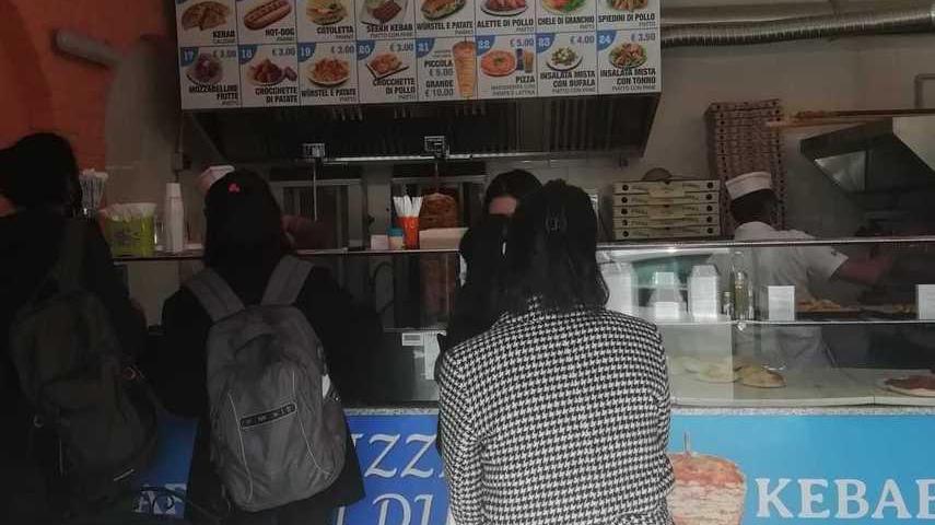 Una crociata contro il kebab La minoranza va all’attacco