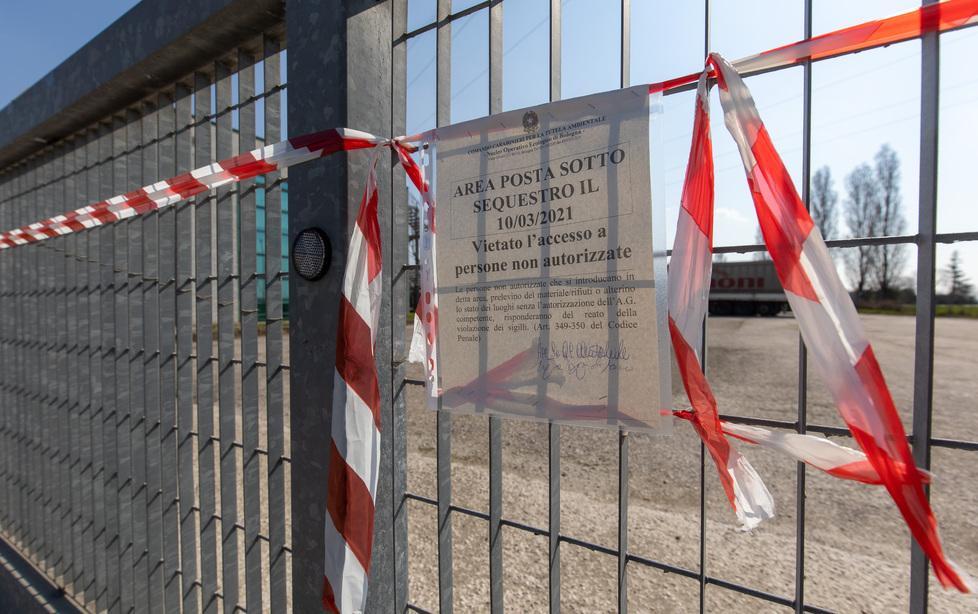 Indagini dopo il sequestro dell’area