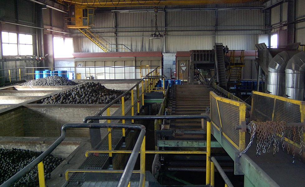L'interno dello stabilimento Gsi