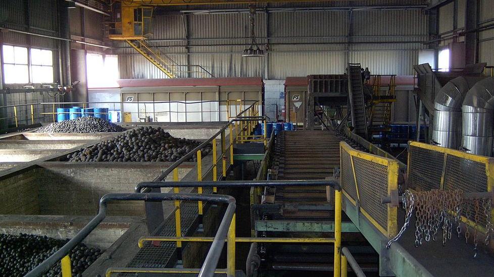 L'interno dello stabilimento Gsi