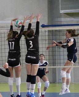 Schiacciata e muro nel derby d'andata fra Viva VolleY e Ariete Prato
