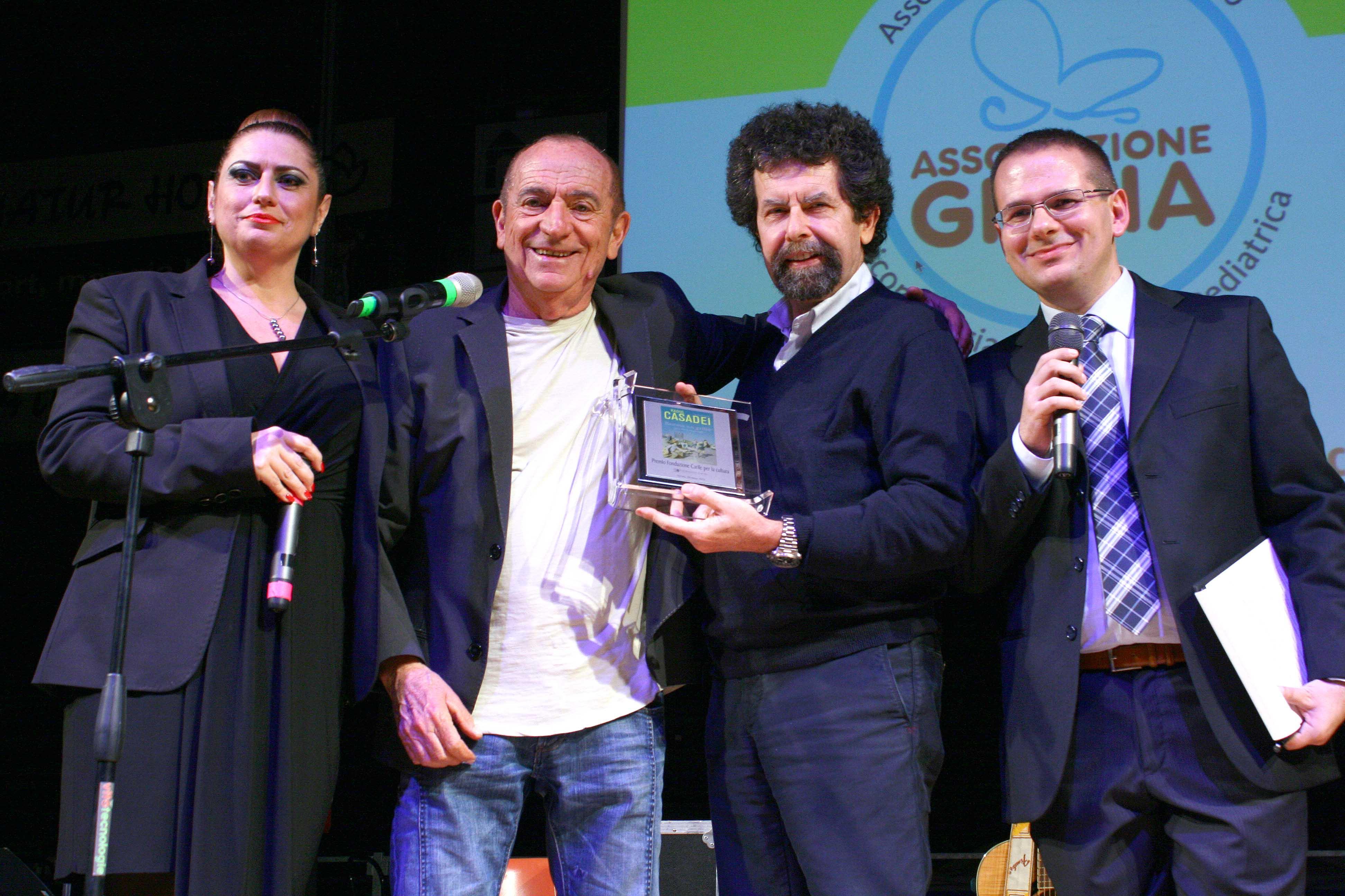 Casadei al Palasport di Ferrara nel 2015 riceve il premio alla manifestazione benefica Un angelo di nome Giulia