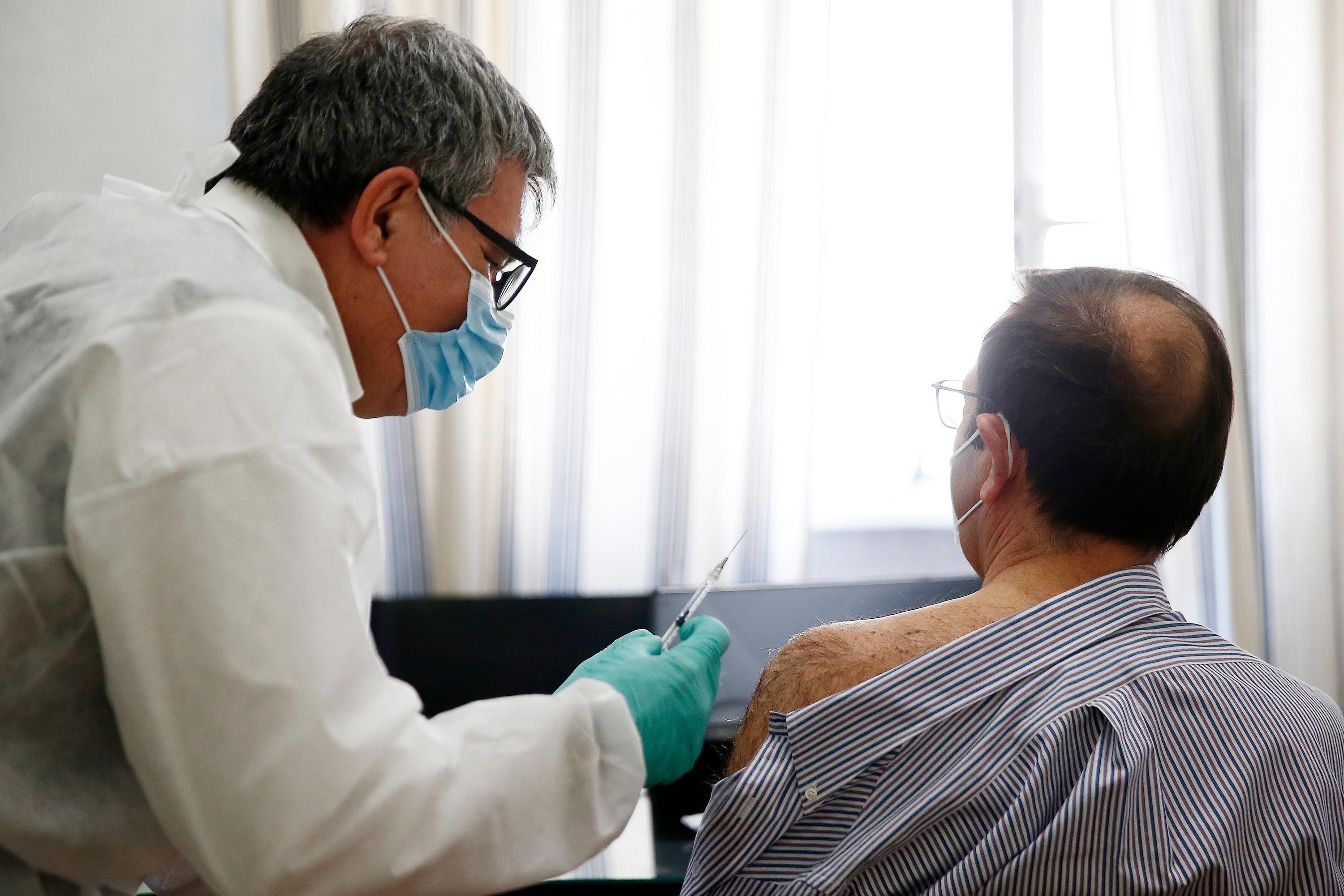 Estremamente fragili, cambiano i parametri. Prenotazioni da lunedì 
