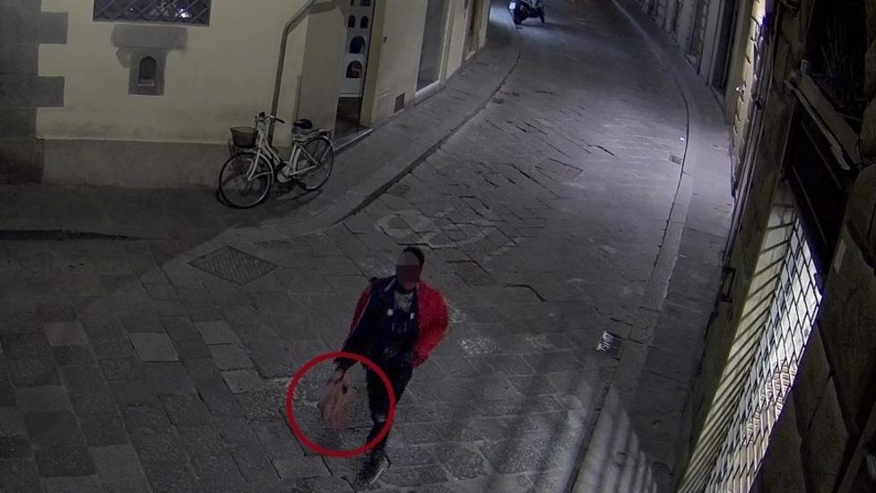 Pistoia, rapinatore arrestato a Firenze era ospite a Vicofaro