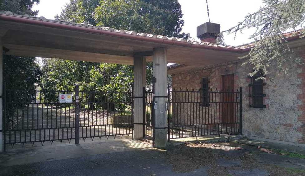Sfumato il resort di lusso bivacchi e degrado nella villa del “Faraone”