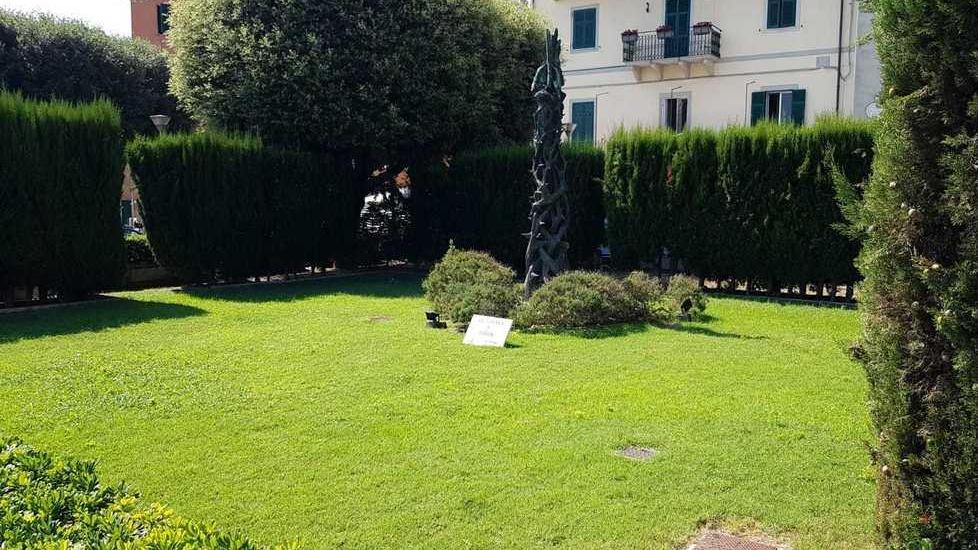 Nuovo parco giochi con illuminazione a led Affidato l’intervento