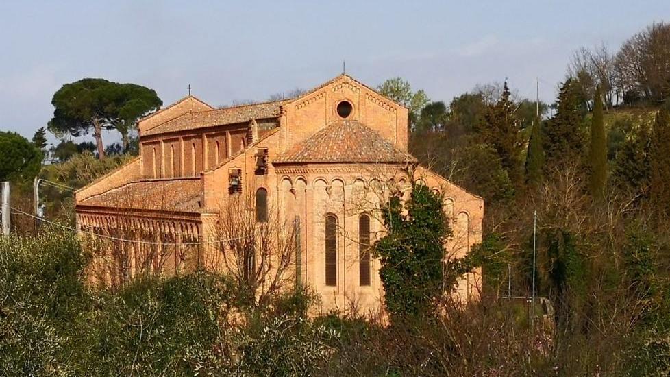 Un milione per salvare la pieve, sos del sindaco a Franceschini - Foto