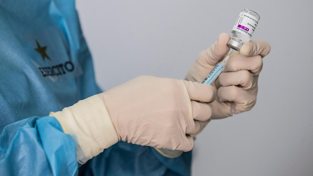 Vaccini in Toscana, con il diabete e un solo farmaco le dosi arrivano in base all’età: le risposte ai lettori