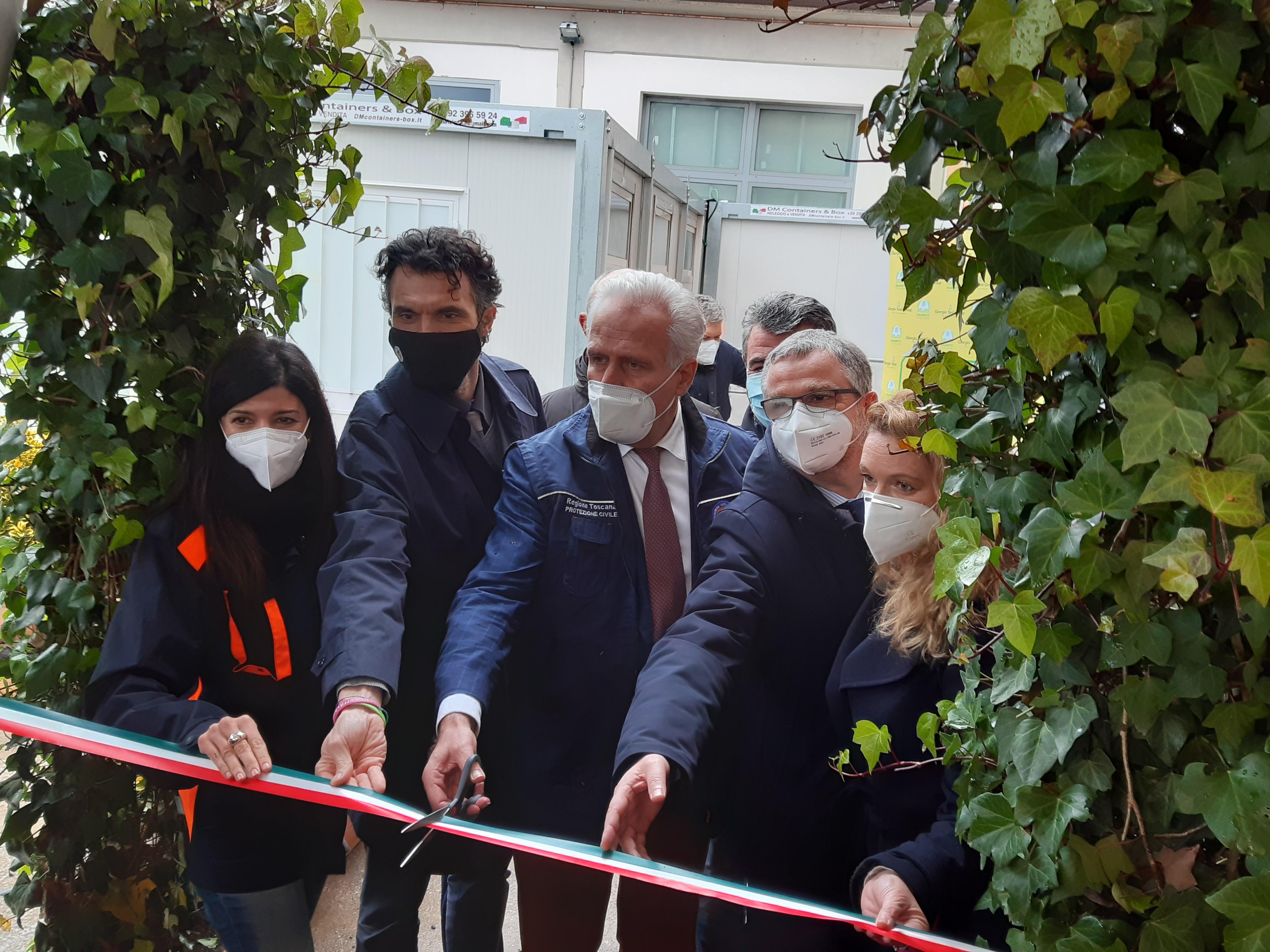 Il taglio del nastro del centro Pegaso all'ex Creaf nel dicembre dell'anno scorso