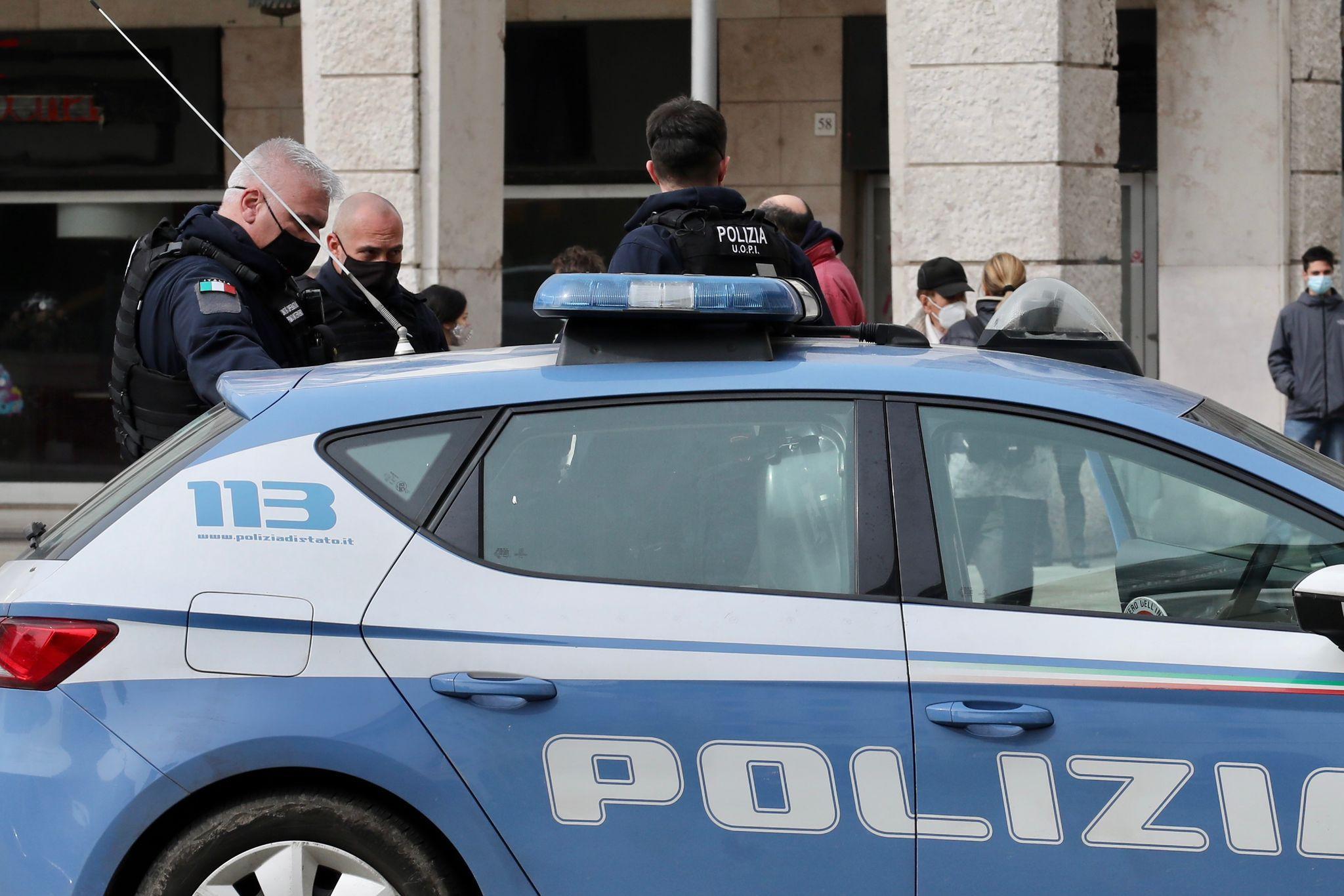 Trova il ladro sul terrazzo di casa, lui si giustifica: «Sono un tecnico del gas»     