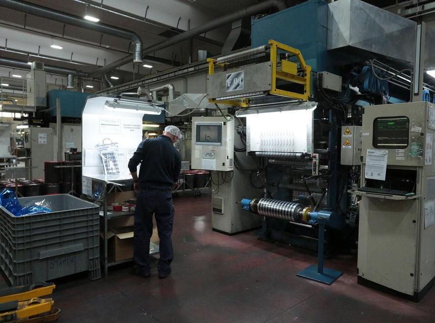 Carenza di materie prime e costi alti Le aziende della plastica sono in difficoltà 