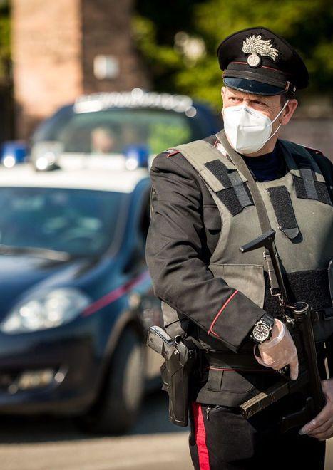 Raggiri agli anziani: la coppia ai domiciliari