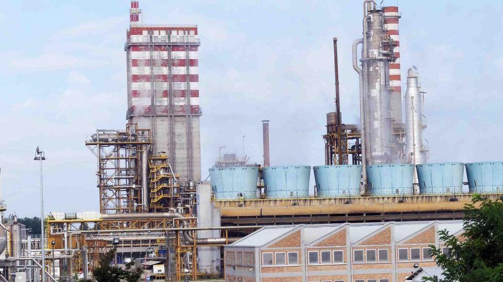 Ferrara si mobilita per il suo polo chimico