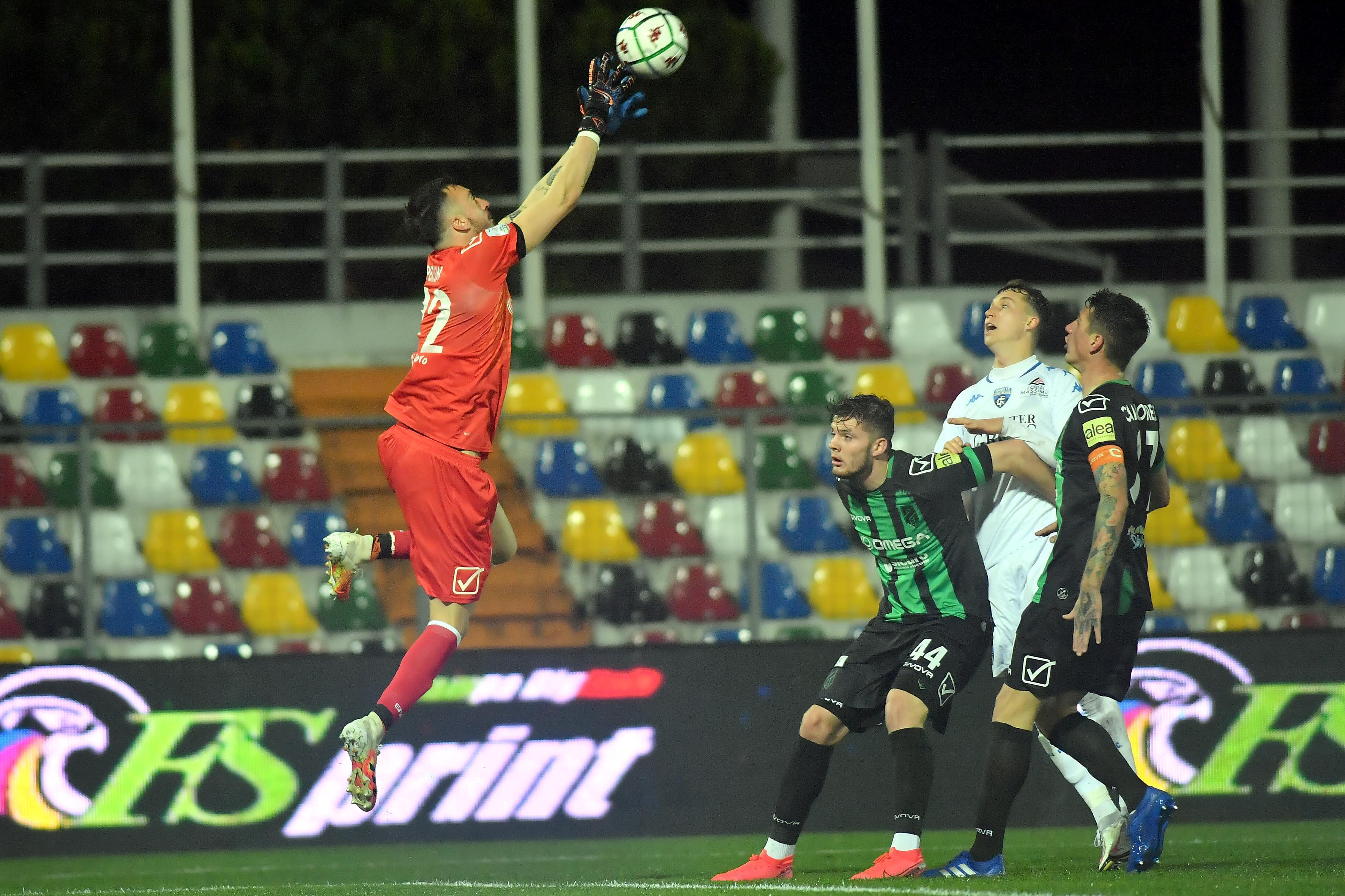 Un momento della partita del girone di andata tra Pordenone ed Empoli