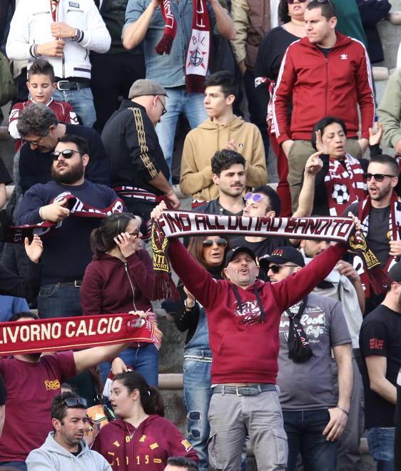 «Chi ci ha fatto sognare adesso ci ha disintegrati»