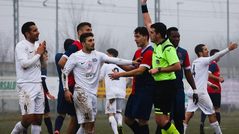Al via un corso arbitri di calcio