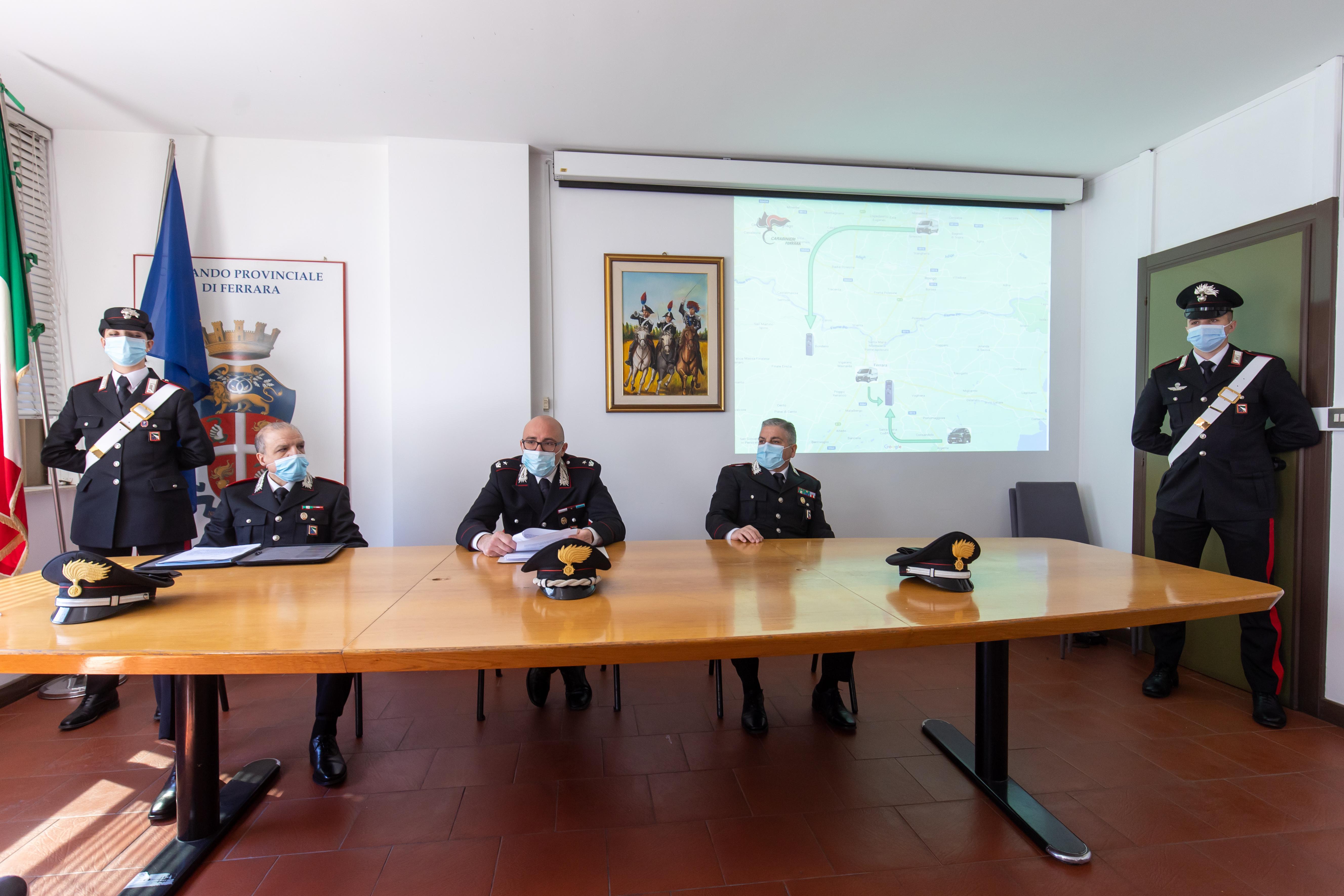 Ferrara, colpi ai bancomat e furti d'auto: due arresti