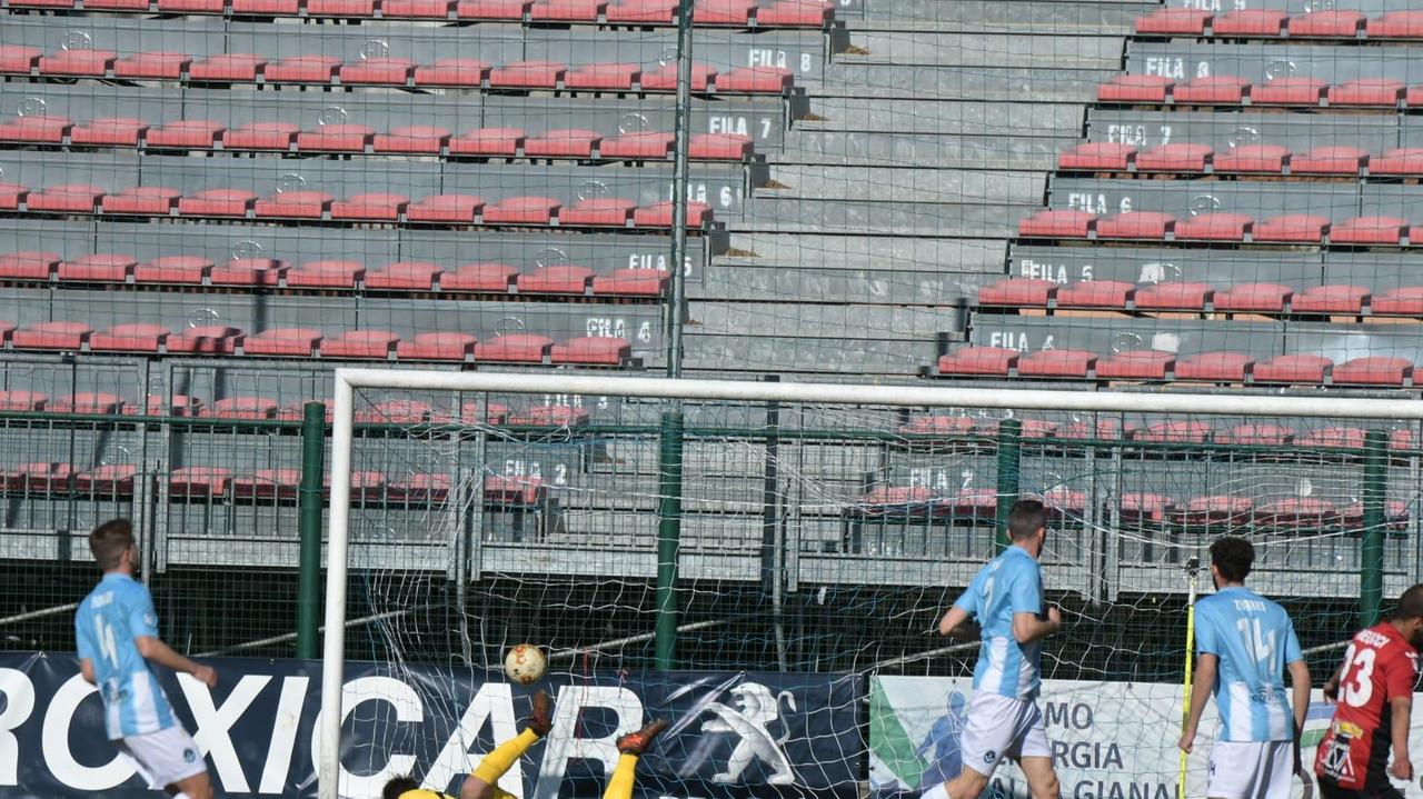 La Lucchese butta via i tre punti e tante speranze di salvezza