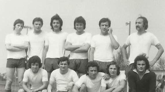 Un pallone usato, passione e le prime vittorie. Ecco come a Scortichino è nata l’Aurora