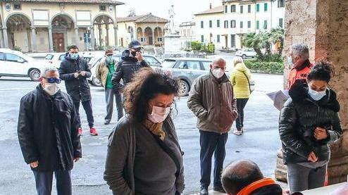 Consegnate in un giorno oltre 60mila mascherine ai monsummanesi