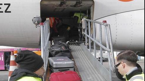 «Aeroporti, serve far luce sull’handling La Regione attivi tavolo di confronto»