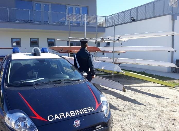 Entra al Canoa Club e ruba un cellulare Bloccato dai carabinieri