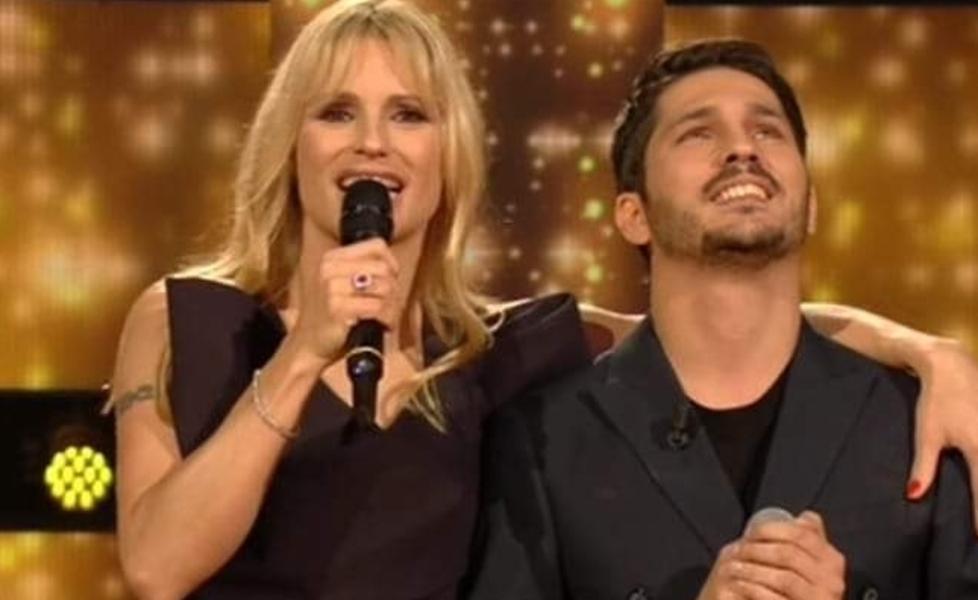 I classici della tradizione riletti dal piano di Bellintani con la voce di Mastracco