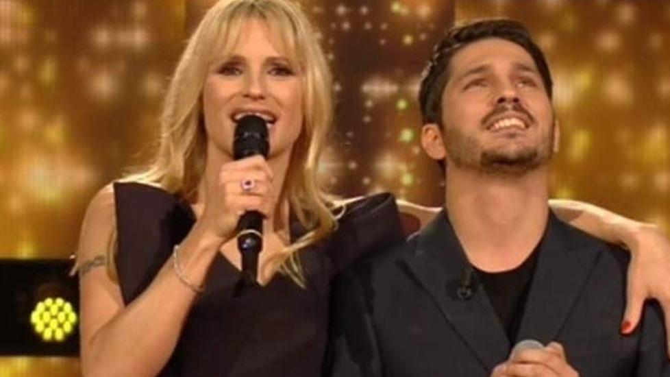 I classici della tradizione riletti dal piano di Bellintani con la voce di Mastracco