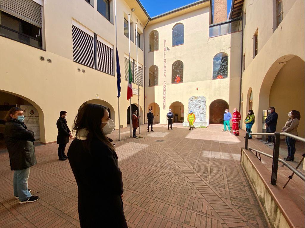 La cerimonia a Certaldo in occasione della prima giornata nazionale in memoria delle vittime dell'epidemia da coronavirus