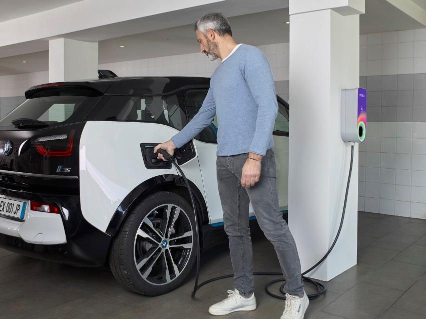 Colonnine giù in uso alla Coop di Venturina ed a San Vincenzo. A Piombino ne saranno installate venti per coprire tutto il territorio con Enel X e Be Charge