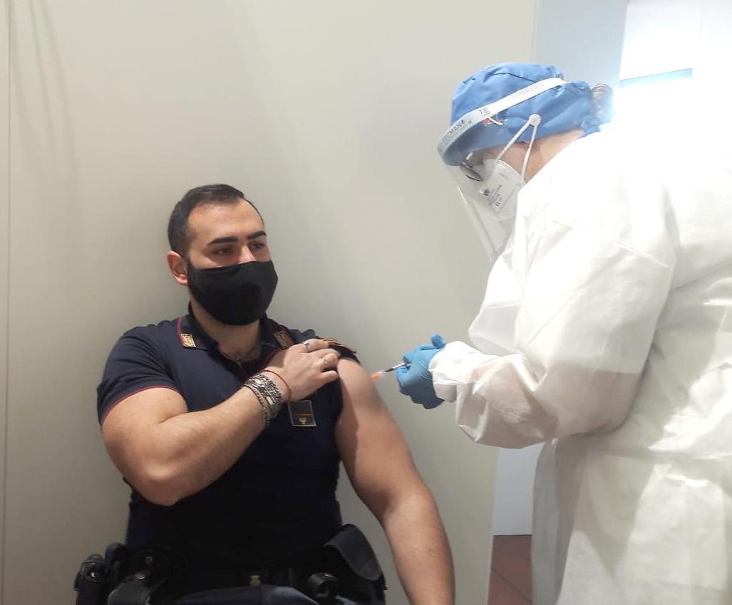 Vaccinazione al polo fieristico di Ferrara