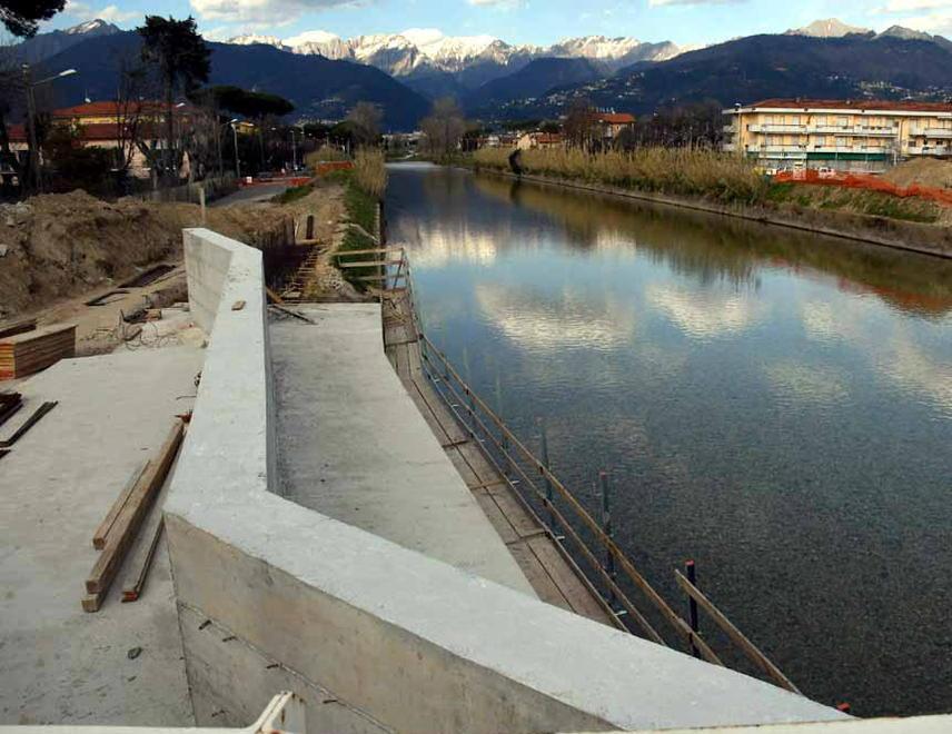 Muraglione lungo il Frigido, per Pucci non c’è alternativa 