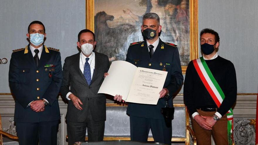 Sventò un suicidio, finanziere Cavaliere della Repubblica