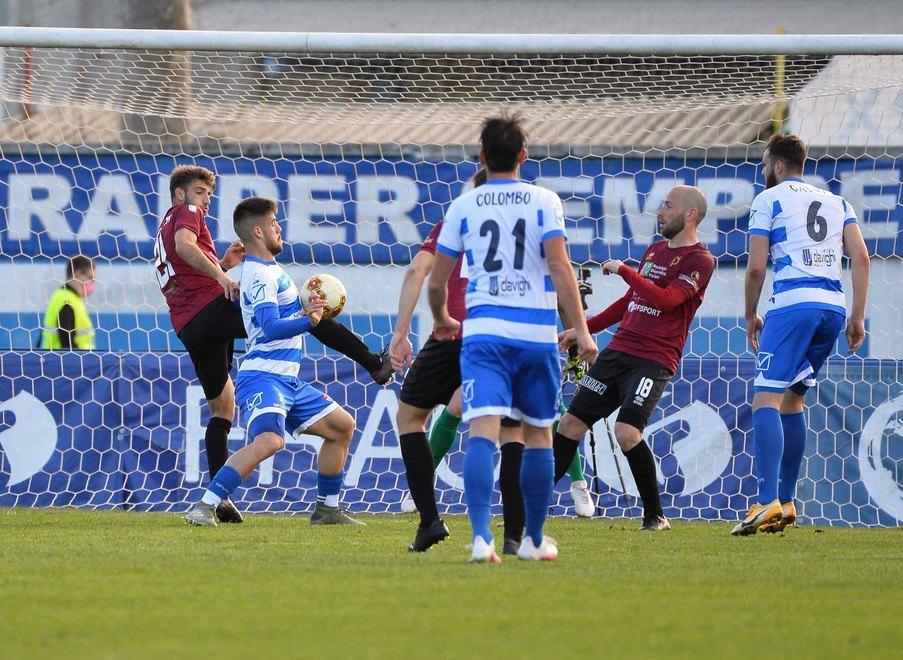 Il tecnico Maraia sorride e guarda avanti: vietato distrarsi contro il Livorno 