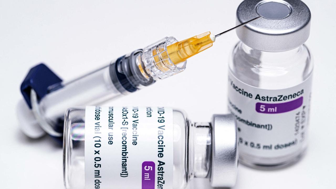 AstraZeneca, anche Modena riparte Poche disdette e 2.200 dosi sbloccate