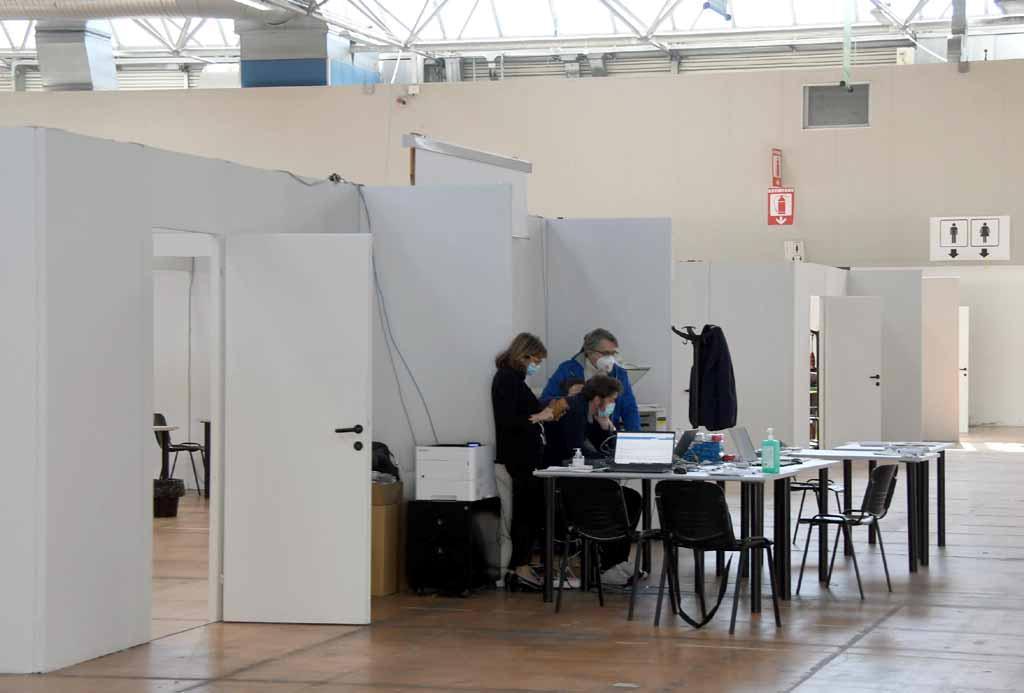 Lettere di protesta agli ambulatori: «Noi vogliamo essere vaccinati»