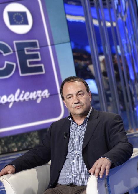 Domani l’incontro online con Lucano