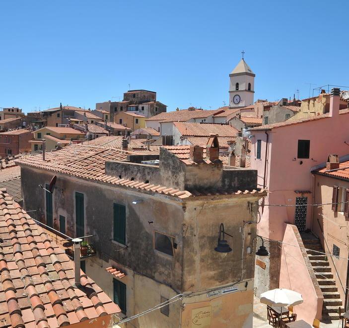 La giunta svela i progetti per riqualificare il paese