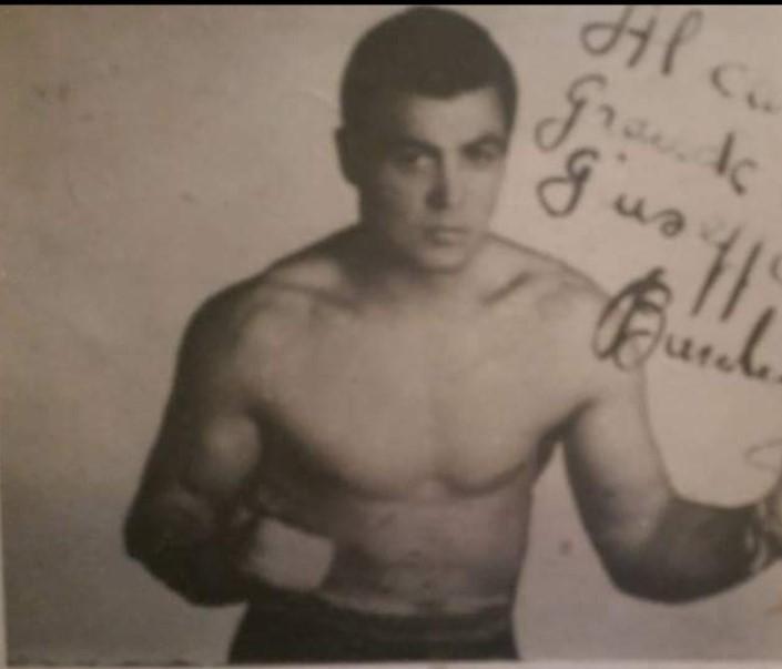 Buon sangue non mente La Pugilistica Galilei festeggia il debutto del suo Tiberio Burchi 