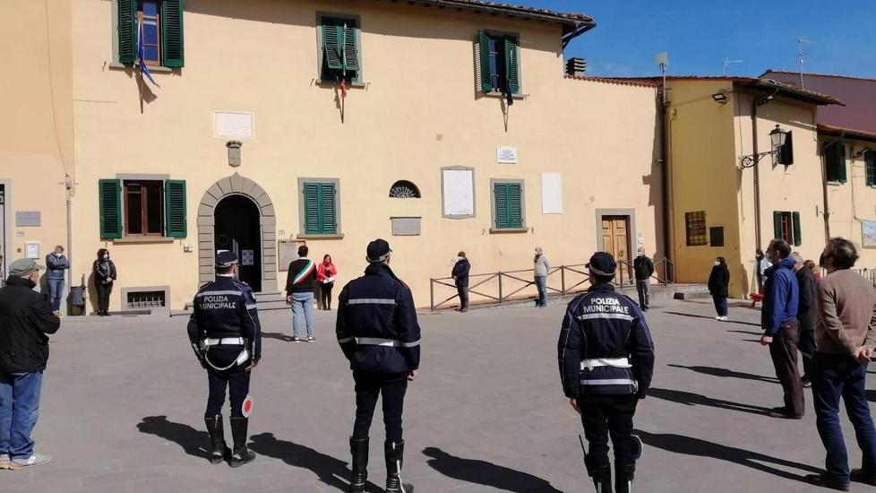 Covid, risalgono i contagi: sei decessi Addio allo spedizioniere Carlo Galardi