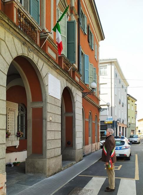 La piazza di mezzo dedicata alle vittime del Coronavirus 