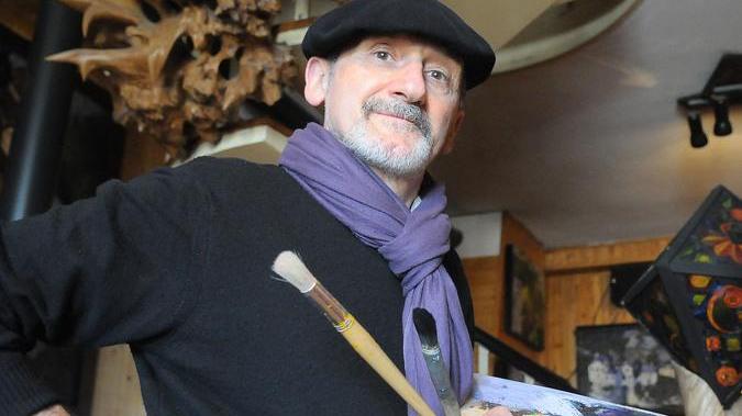Pavullo. Il legno prende vita con Tiziano «Ma non chiamatemi artista»