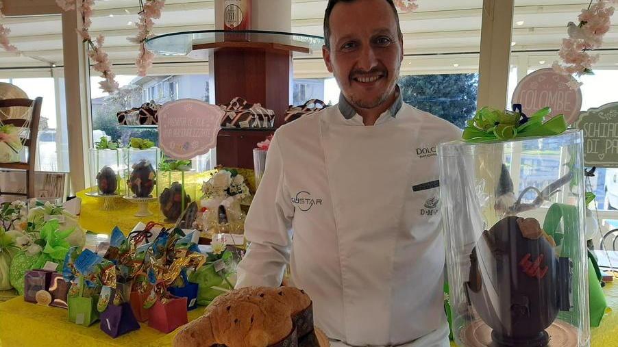 A Cecina colombe e dolci contro lo stress: «Noi lavoriamo ma così è dura»