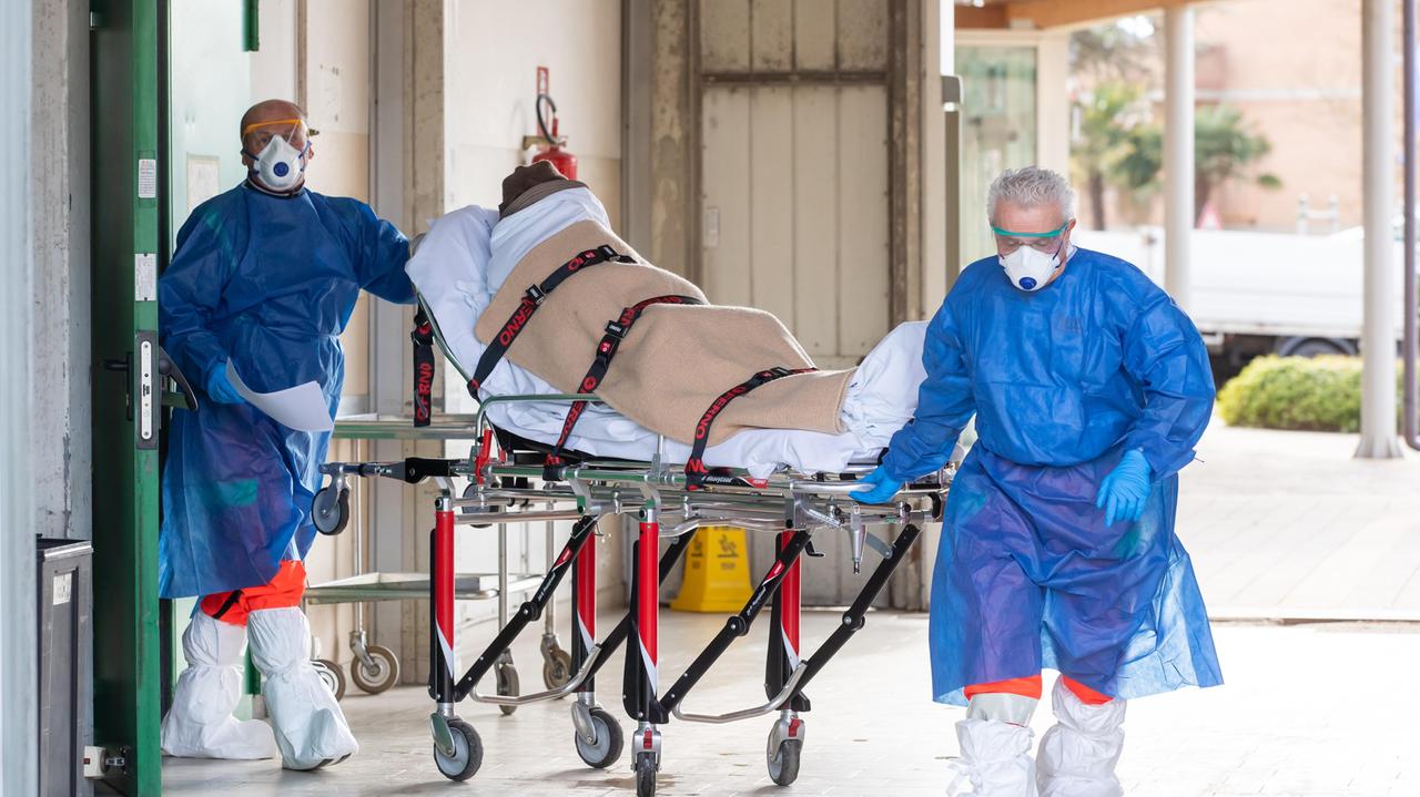 Il Covid non si ferma, crescono i numeri: 198 nuovi positivi e 17 ricoverati