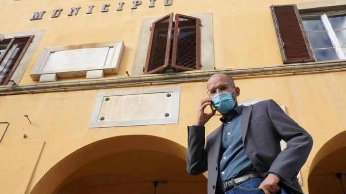 Ma il sindaco Betti replica: è un programma di qualità